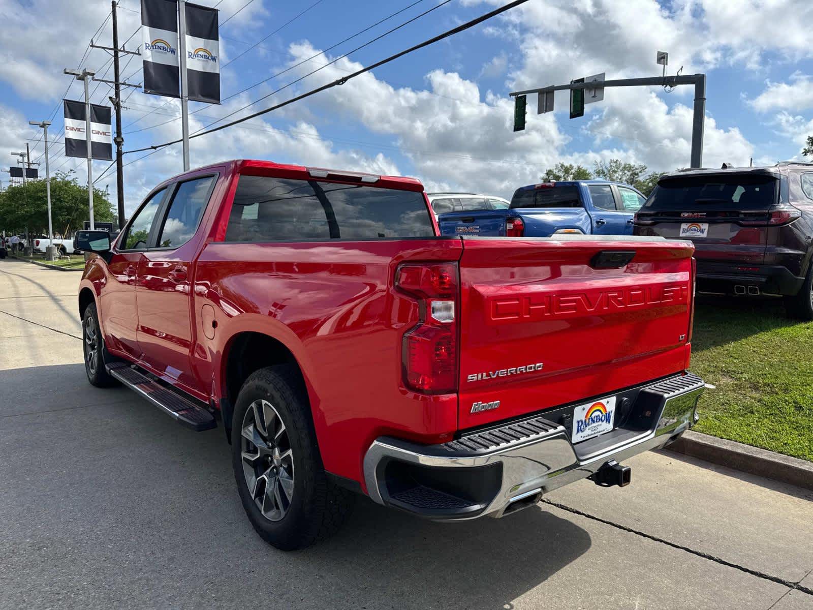 2023 Chevrolet Silverado LT photo 5