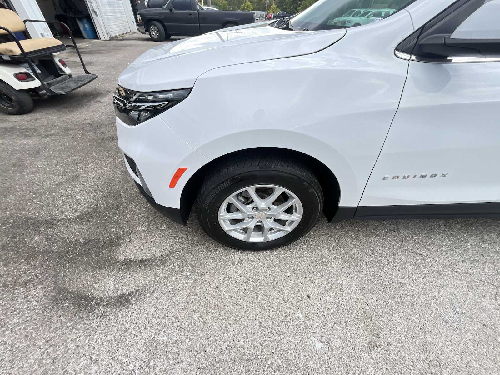 2023 Chevrolet Equinox LT photo 10