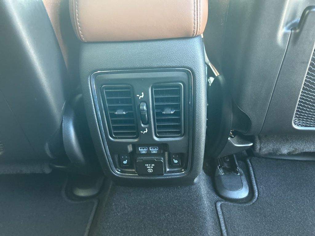 2021 Jeep Grand Cherokee Overland photo 25