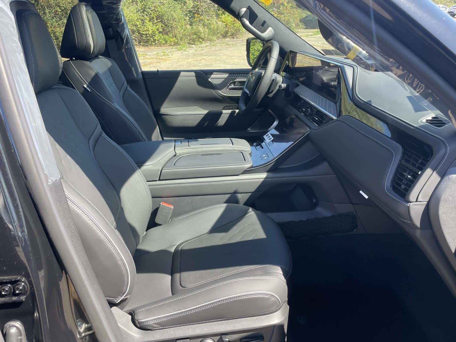 2026 Infiniti QX80 photo 21