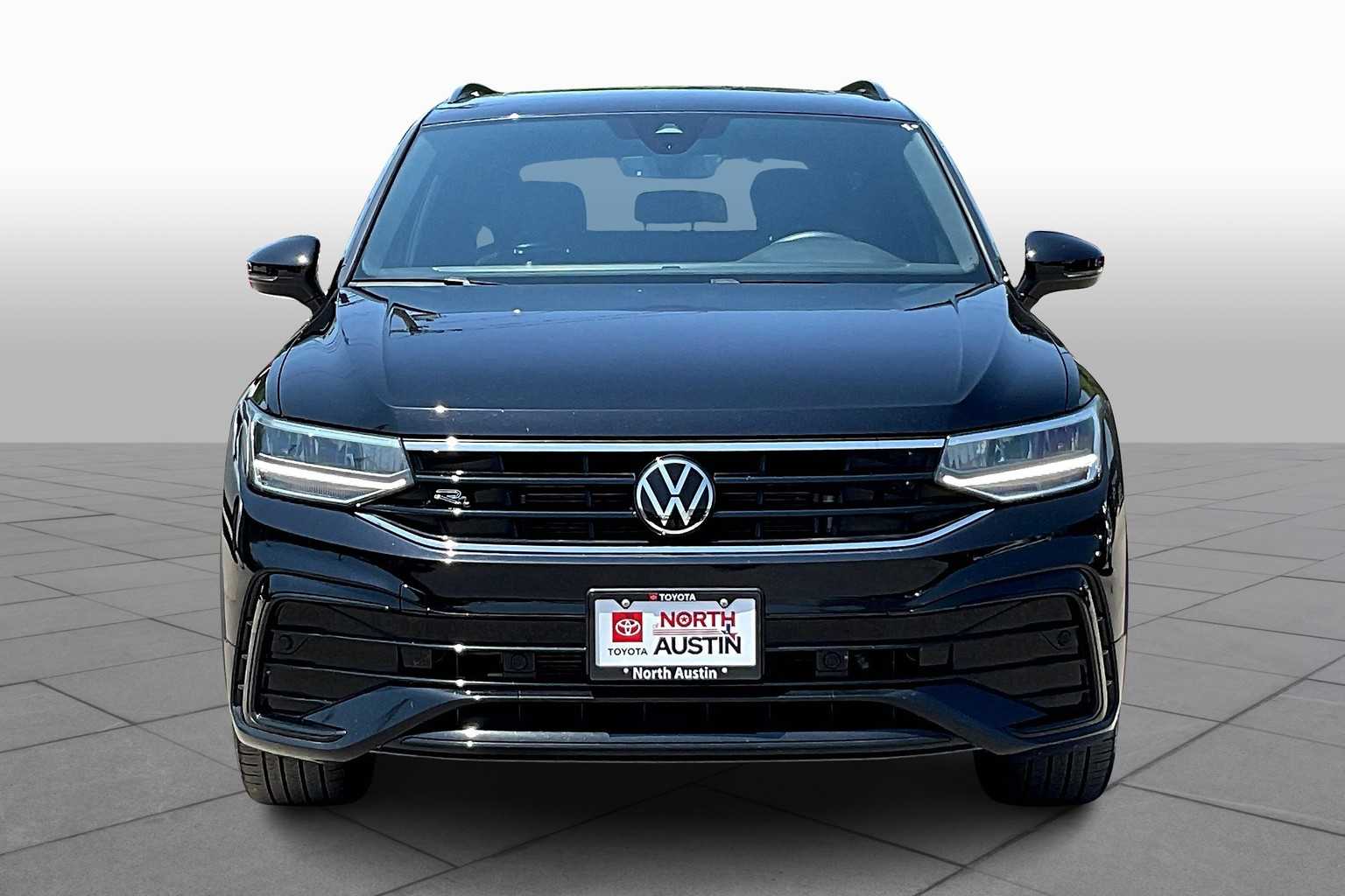 2024 Volkswagen Tiguan SE R-Line Black photo 2