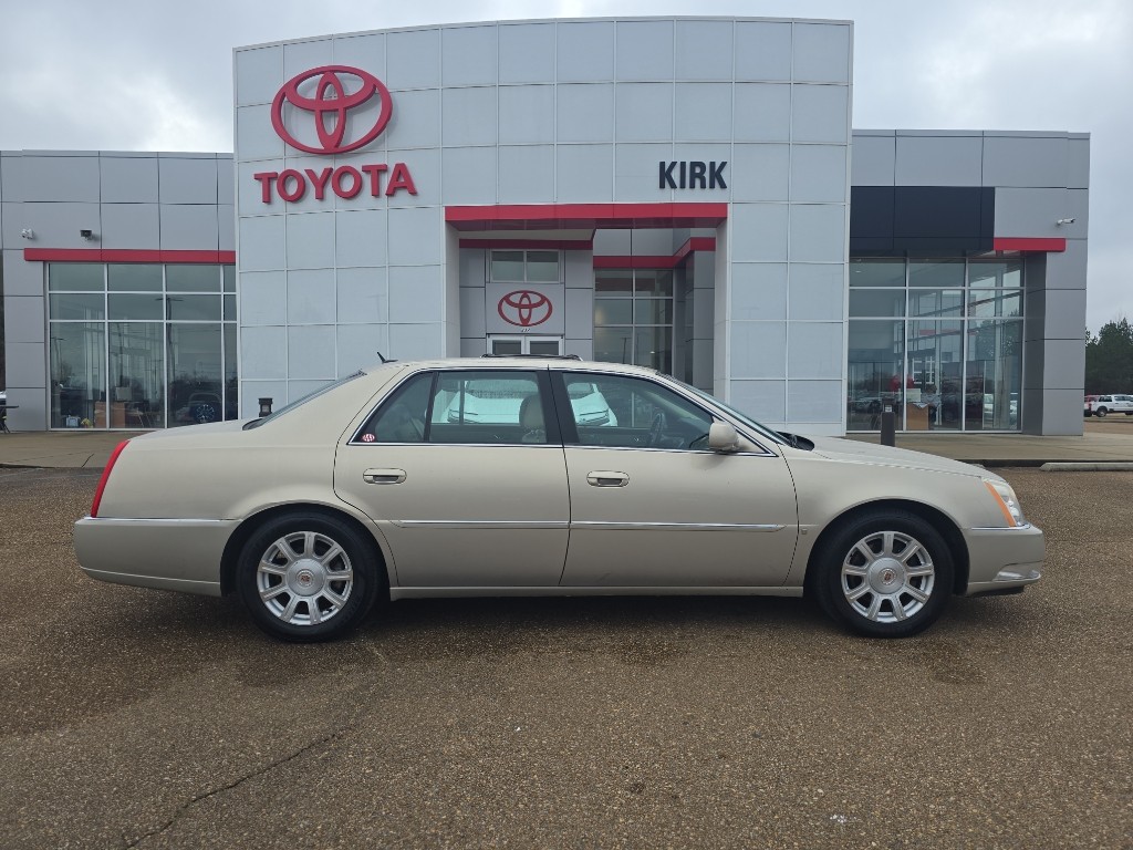 2008 Cadillac DTS 1SC's photo