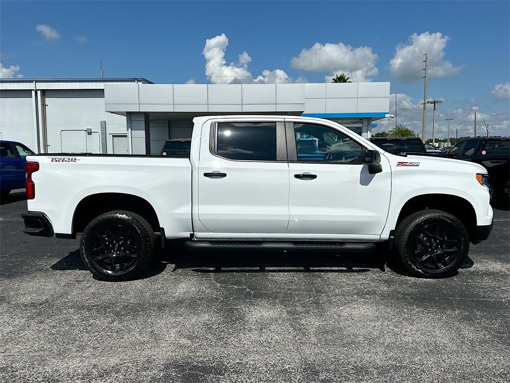 2025 Chevrolet Silverado 1500 LT Trail Boss photo 3