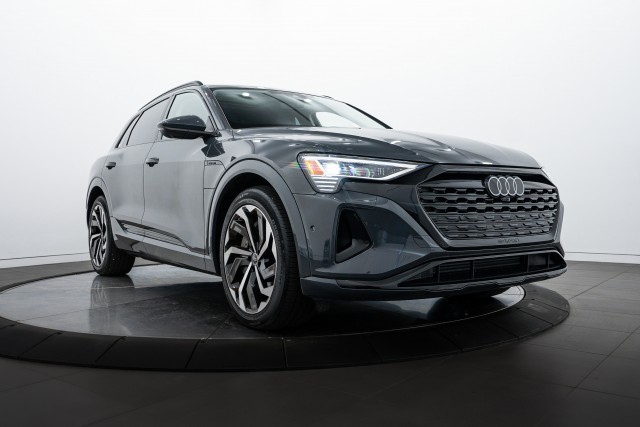 2024 Audi Q8 e-tron Premium Plus