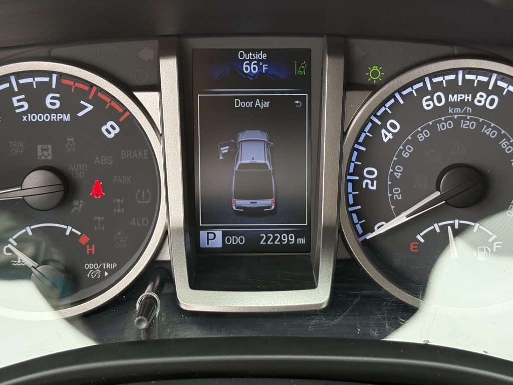 2022 Toyota Tacoma SR5 Trail Edition photo 21