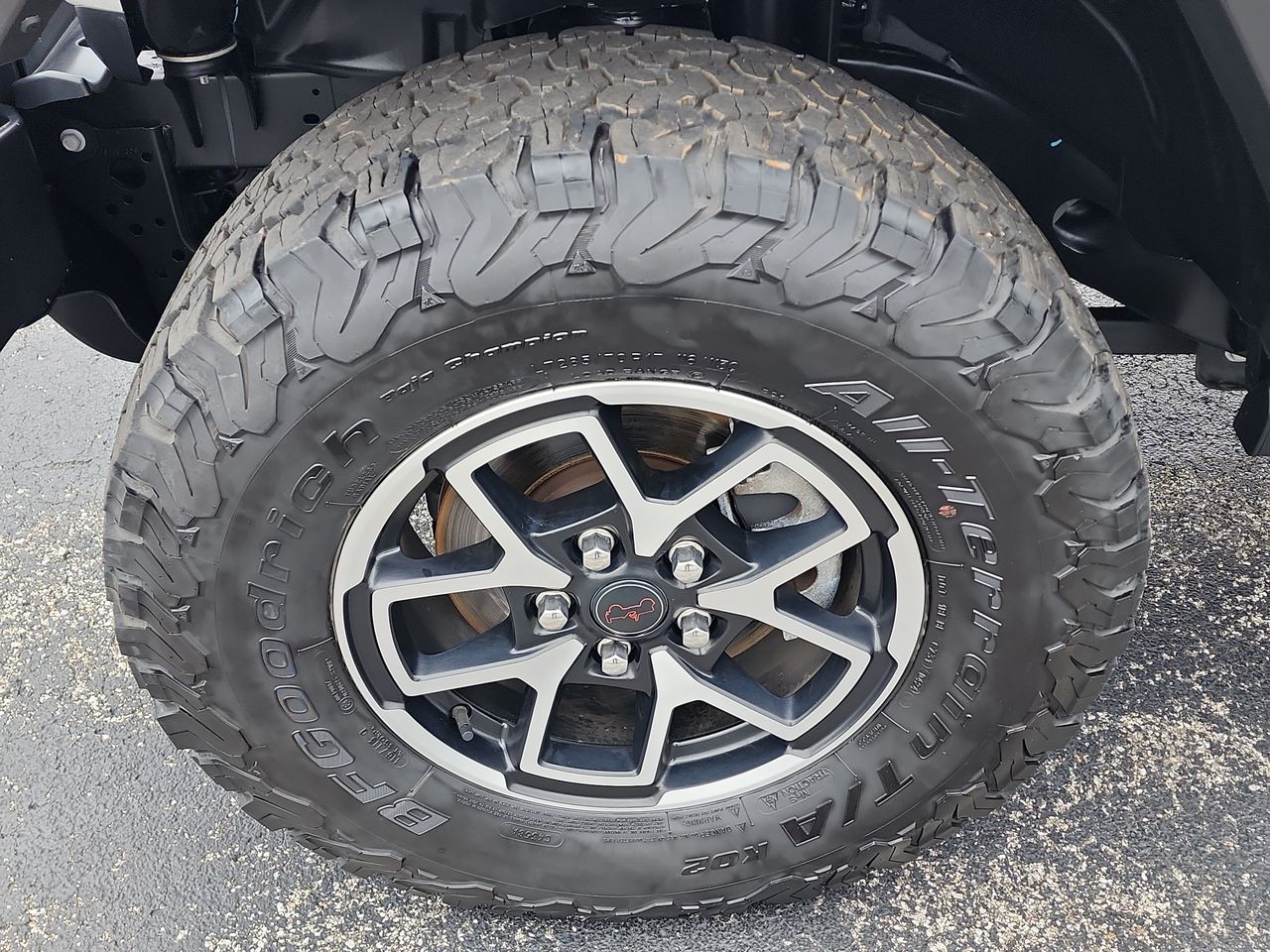 2024 Jeep Wrangler Rubicon photo 9