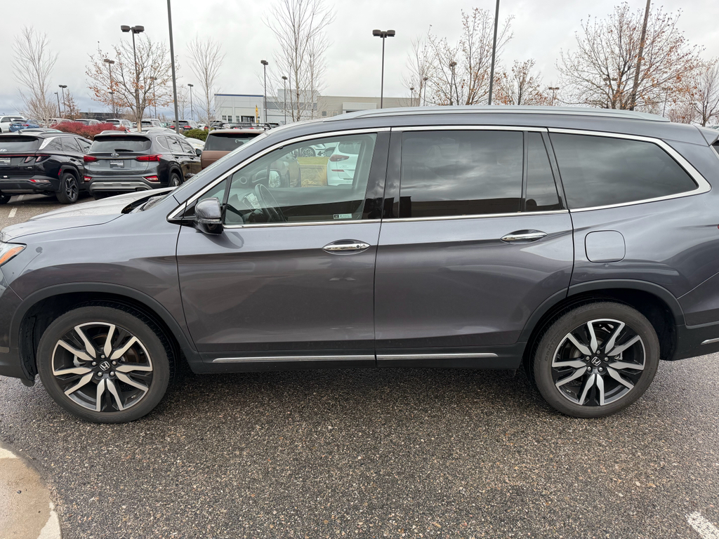 2020 Honda Pilot Elite photo 2