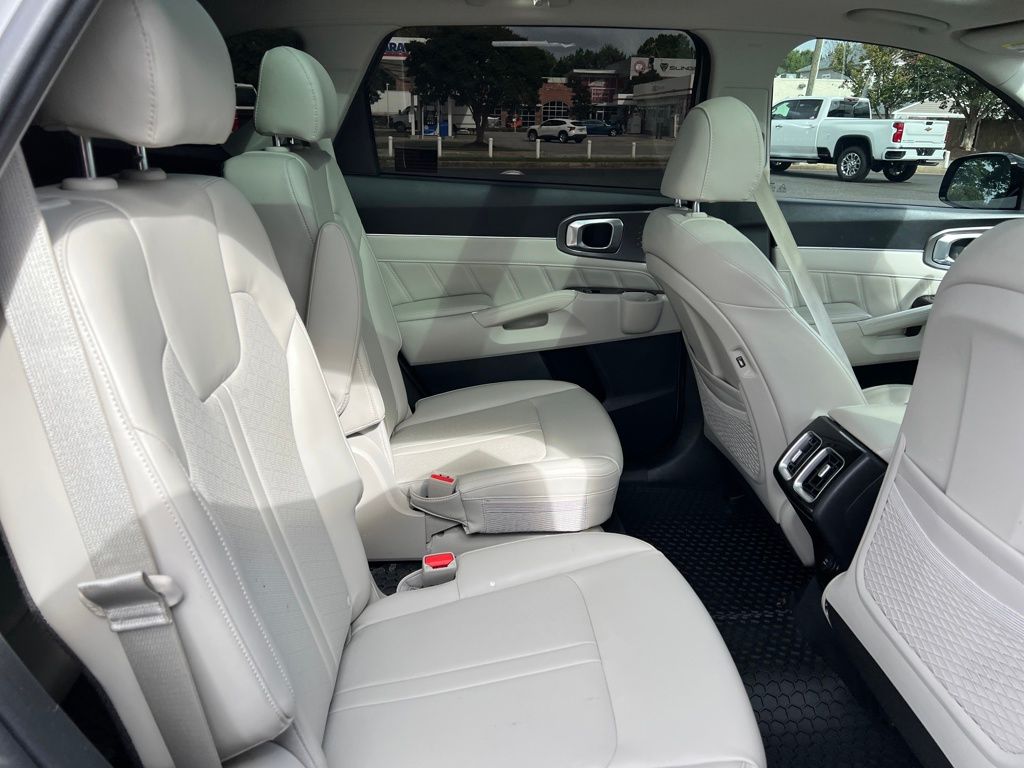 2022 Kia Sorento SX photo 30
