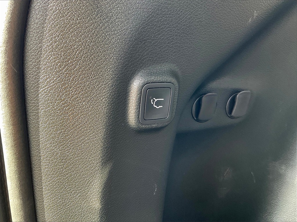 2019 Jeep Cherokee Limited photo 33