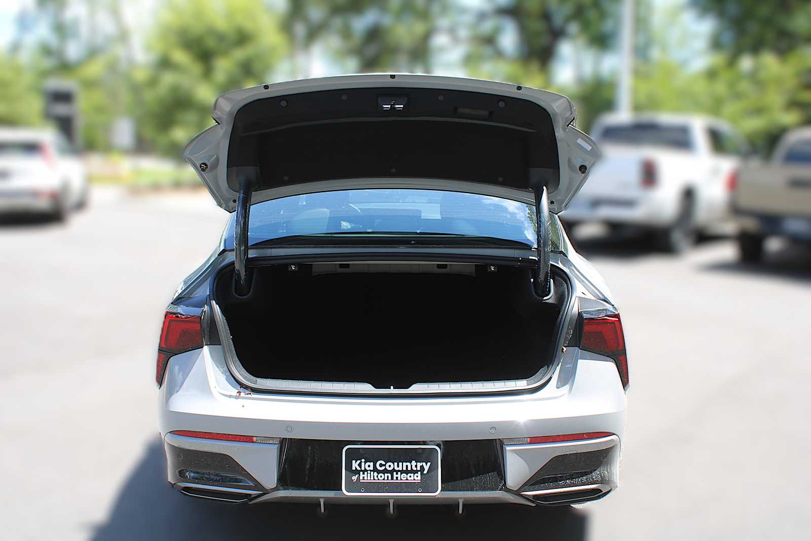 2025 Kia K5 GT-Line photo 8