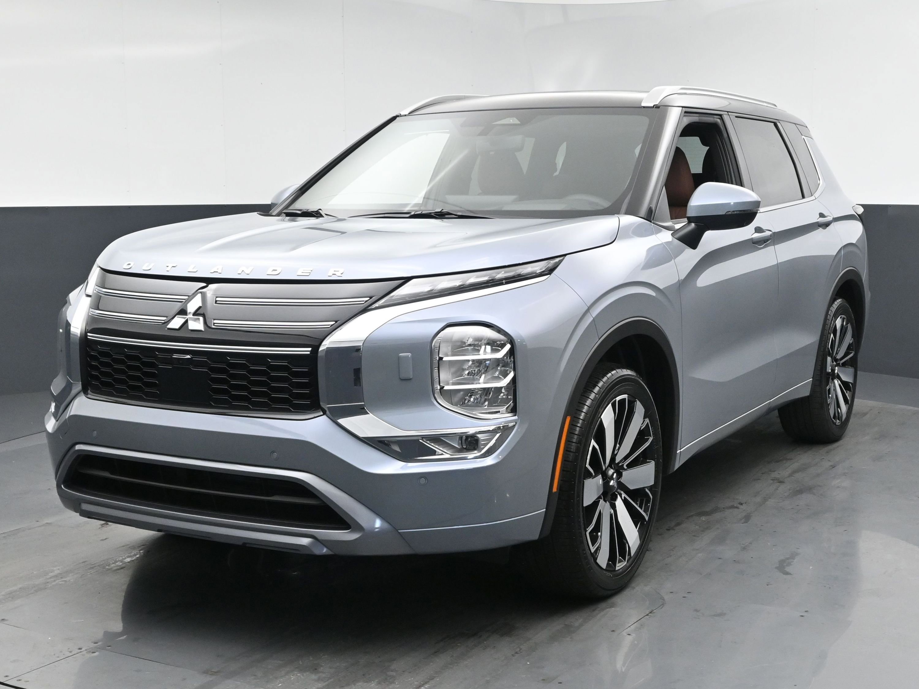 2025 Mitsubishi Outlander SEL photo 20