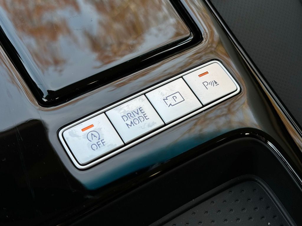 2025 Genesis G80 2.5T AWD photo 30