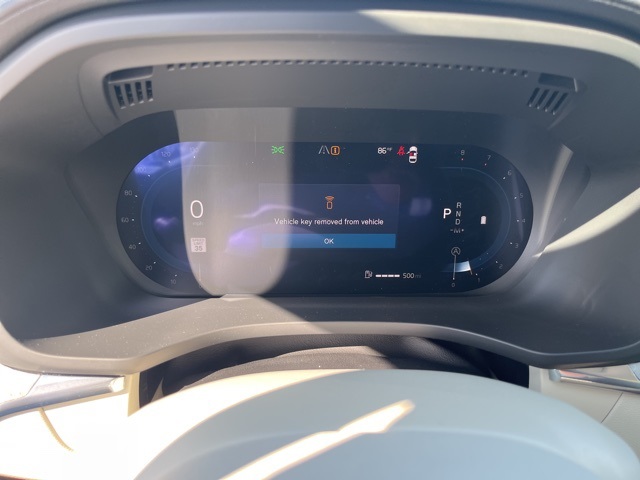 2025 Volvo XC60 B5 photo 12