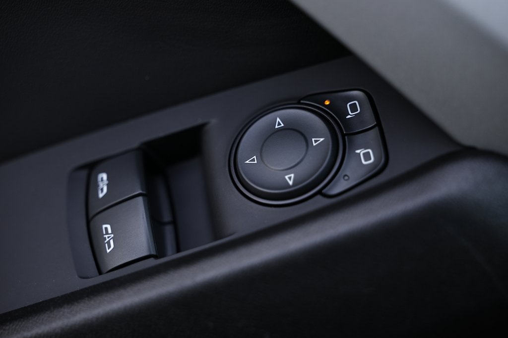 2022 Chevrolet Camaro 2LT photo 18