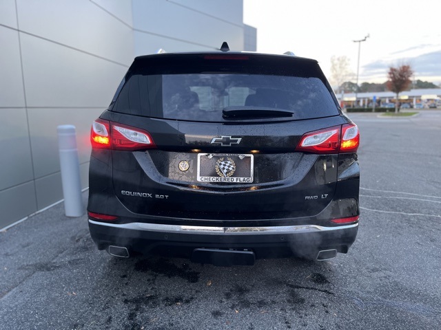 2020 Chevrolet Equinox LT photo 2