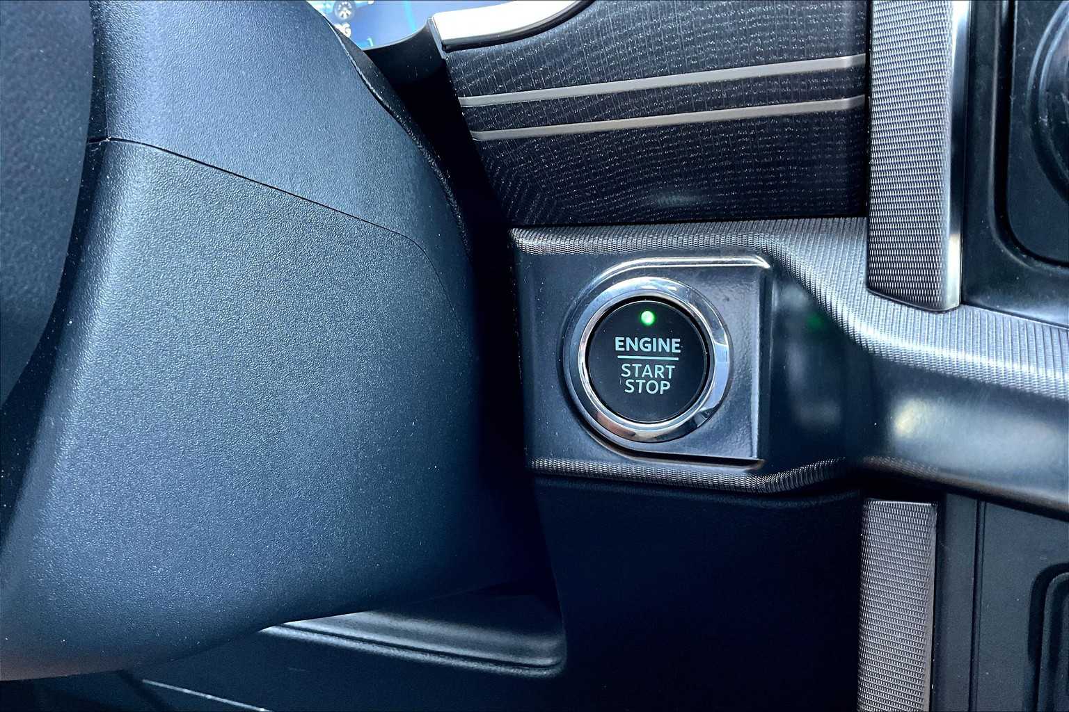 2022 Ford F-150 Platinum photo 31