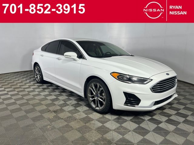2019 Ford Fusion SEL's photo