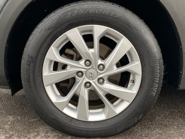 2019 Hyundai Tucson SE photo 18
