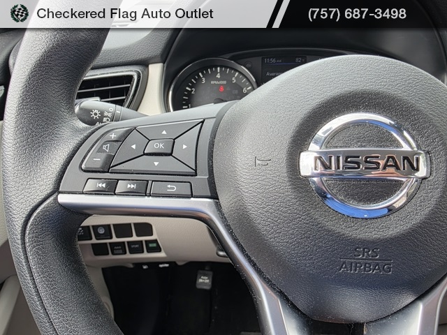 2020 Nissan Rogue Sport SV photo 6