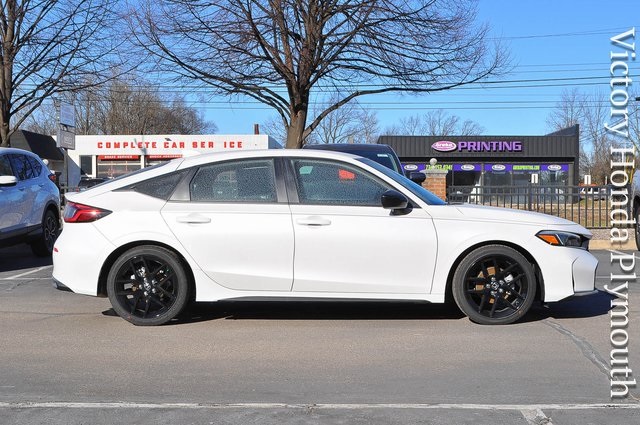 2025 Honda Civic Sport Hatchback photo 2