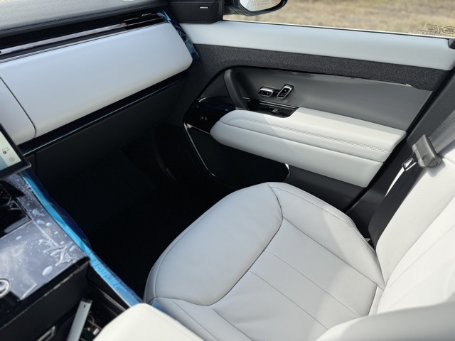 2025 Land Rover Range Rover Sport P360 S photo 12