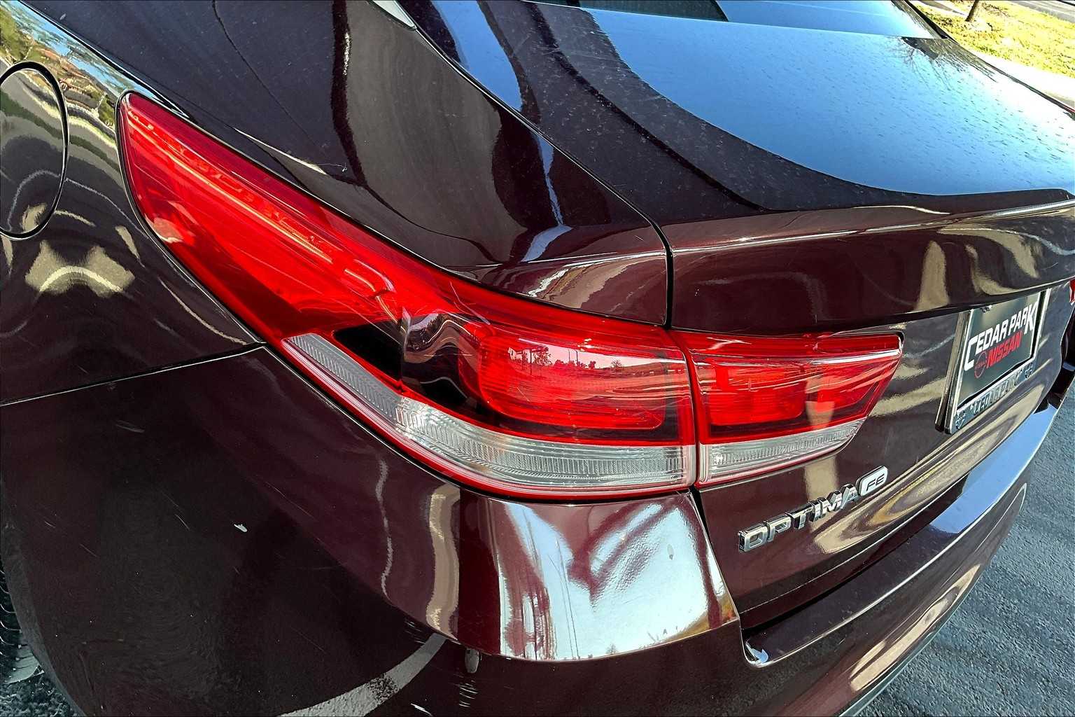 2017 Kia Optima LX photo 28