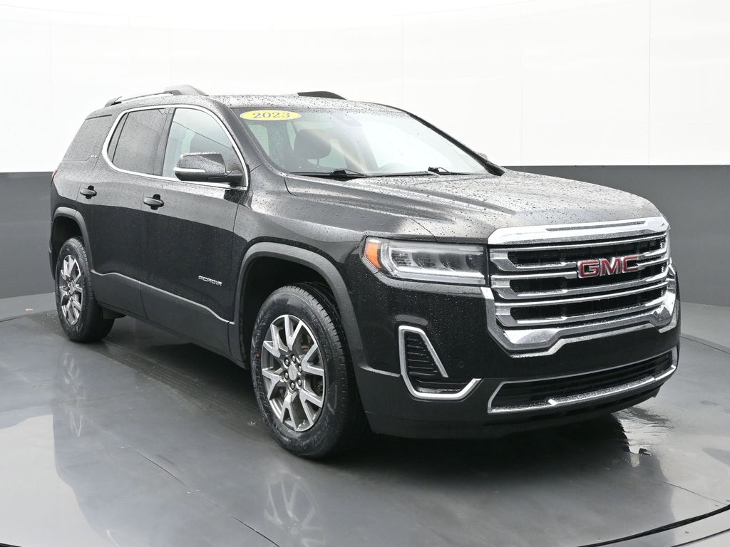 2023 GMC Acadia SLE's photo