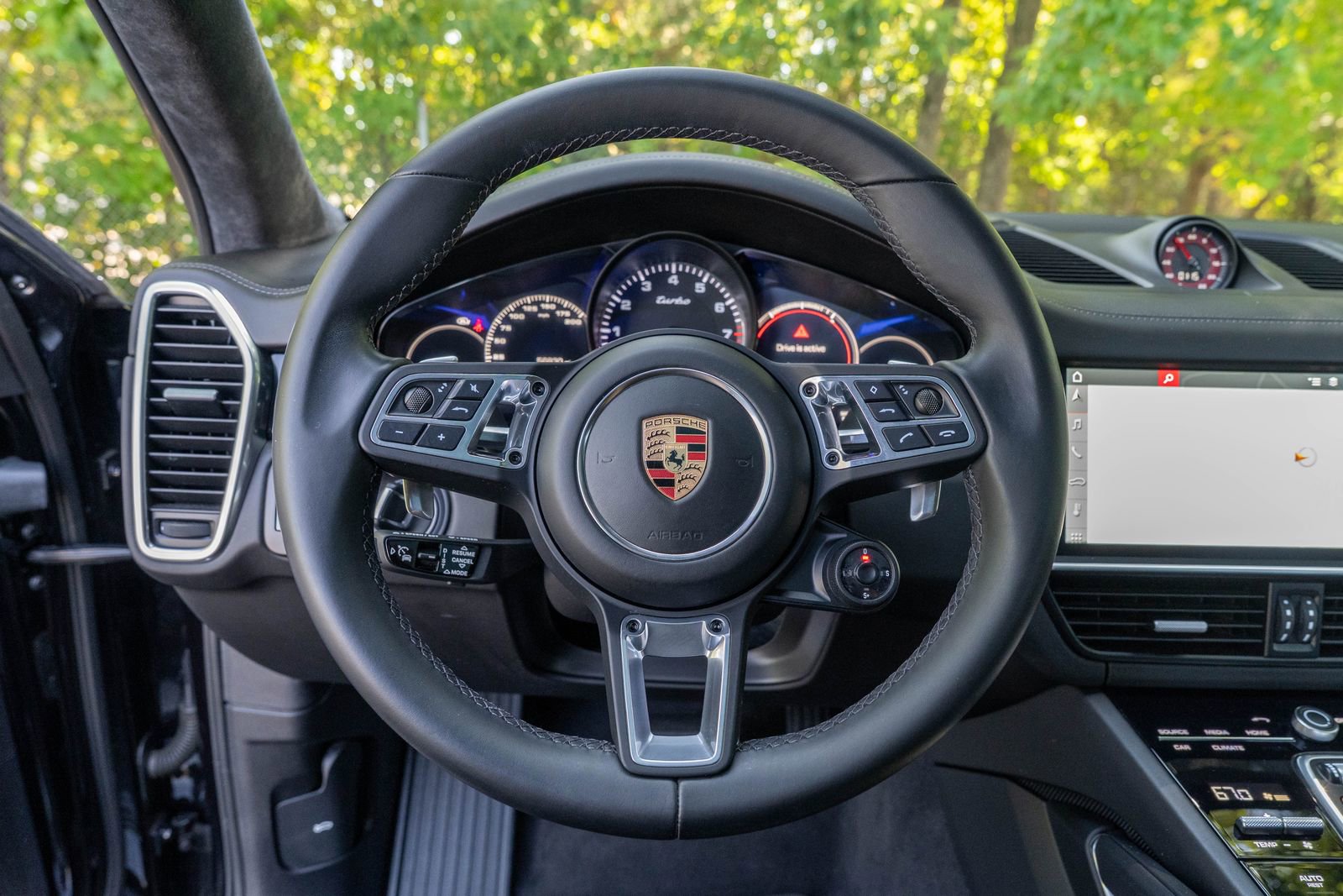 2020 Porsche Cayenne Turbo photo 26