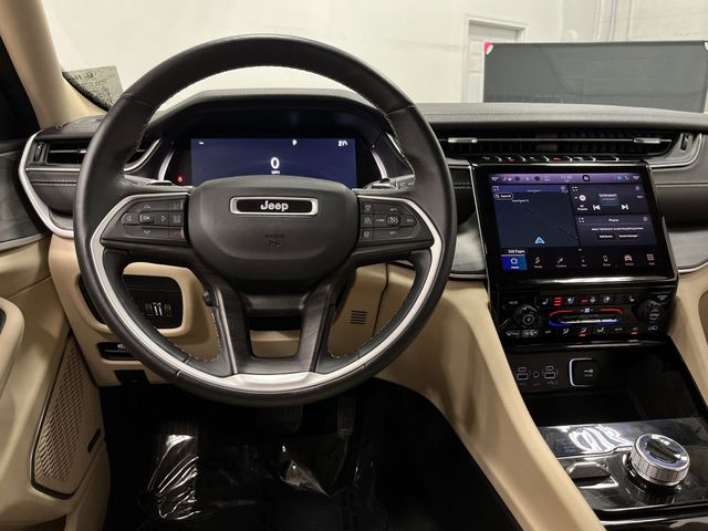 2022 Jeep Grand Cherokee Limited photo 4