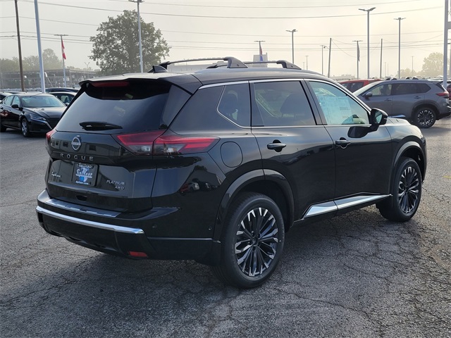 2026 Nissan Rogue Platinum photo 2