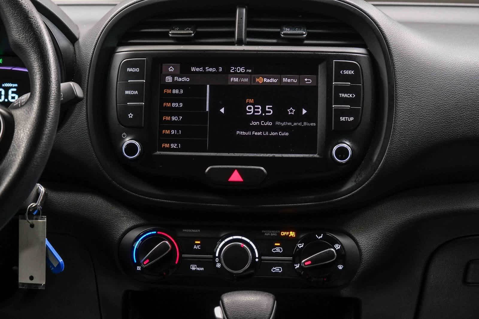 2023 Kia Soul LX photo 12
