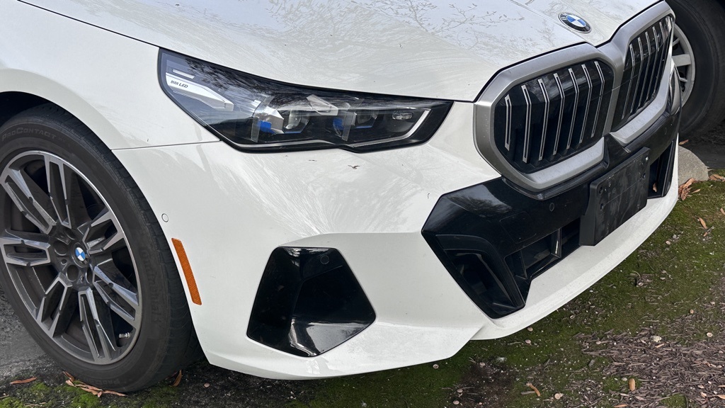 2024 Bmw 530i 5-Series photo 2