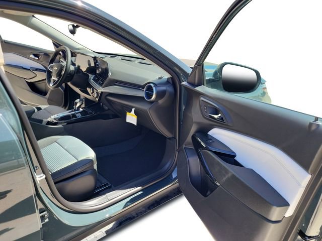 2025 Chevrolet Trax LT photo 23