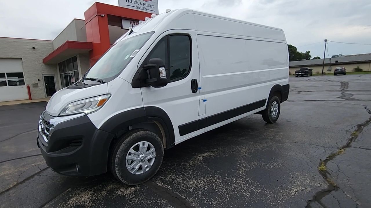 2024 Ram ProMaster 2500 photo 4