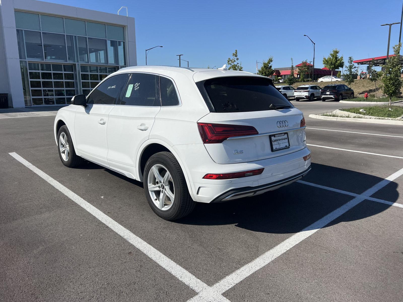 2023 Audi Q5 40 Premium photo 3