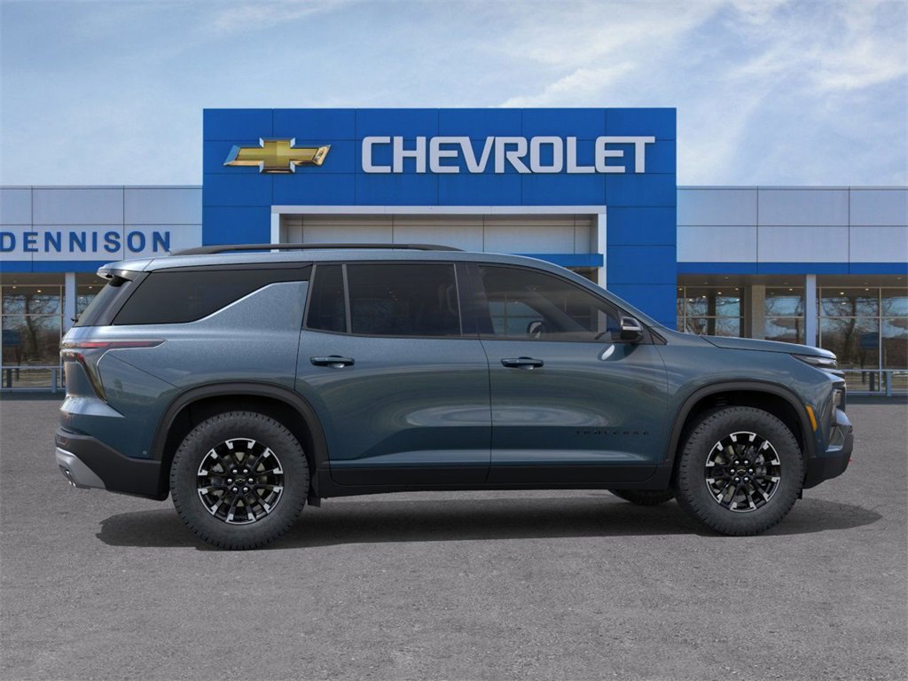 2026 Chevrolet Traverse Z71 photo 2