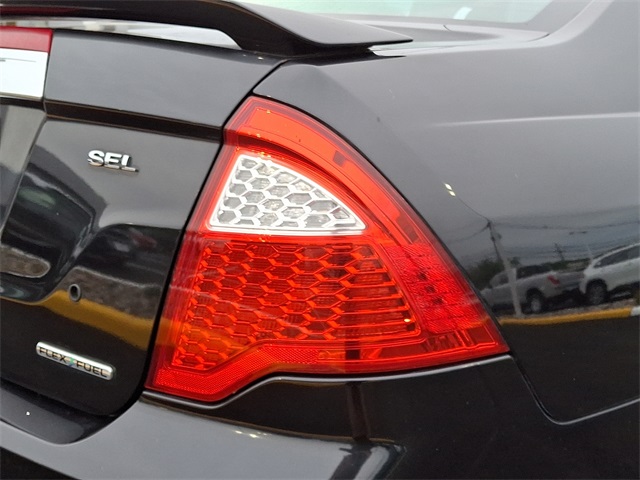 2012 Ford Fusion SEL photo 15