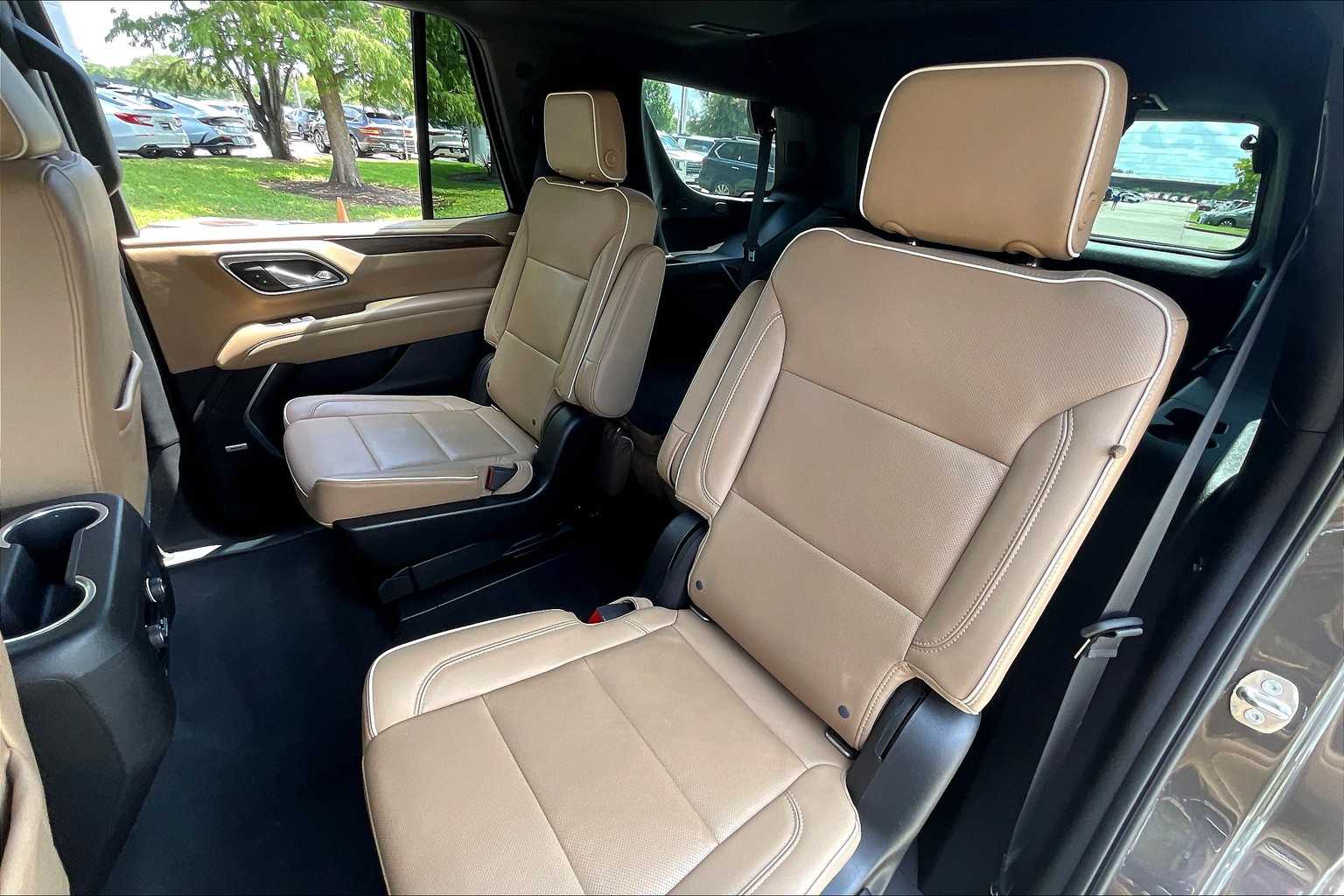 2021 Chevrolet Tahoe Premier photo 18