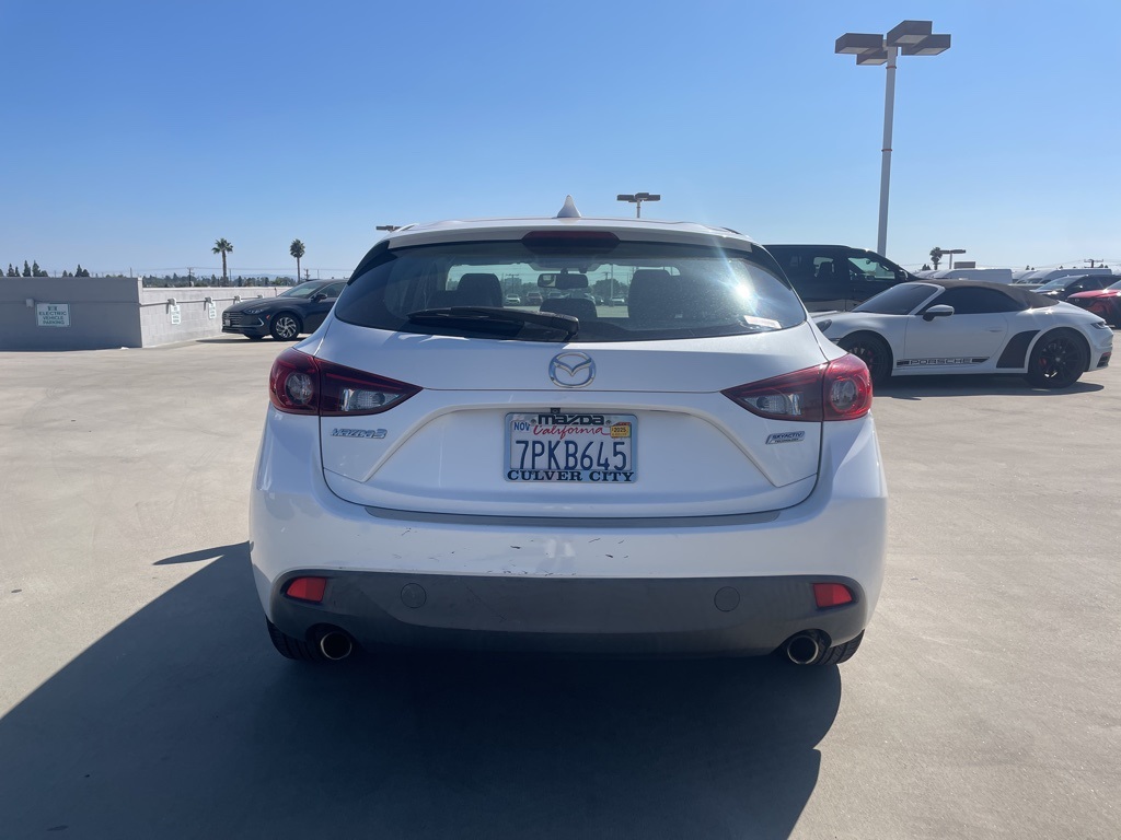 2016 Mazda Mazda3 Grand Touring photo 3