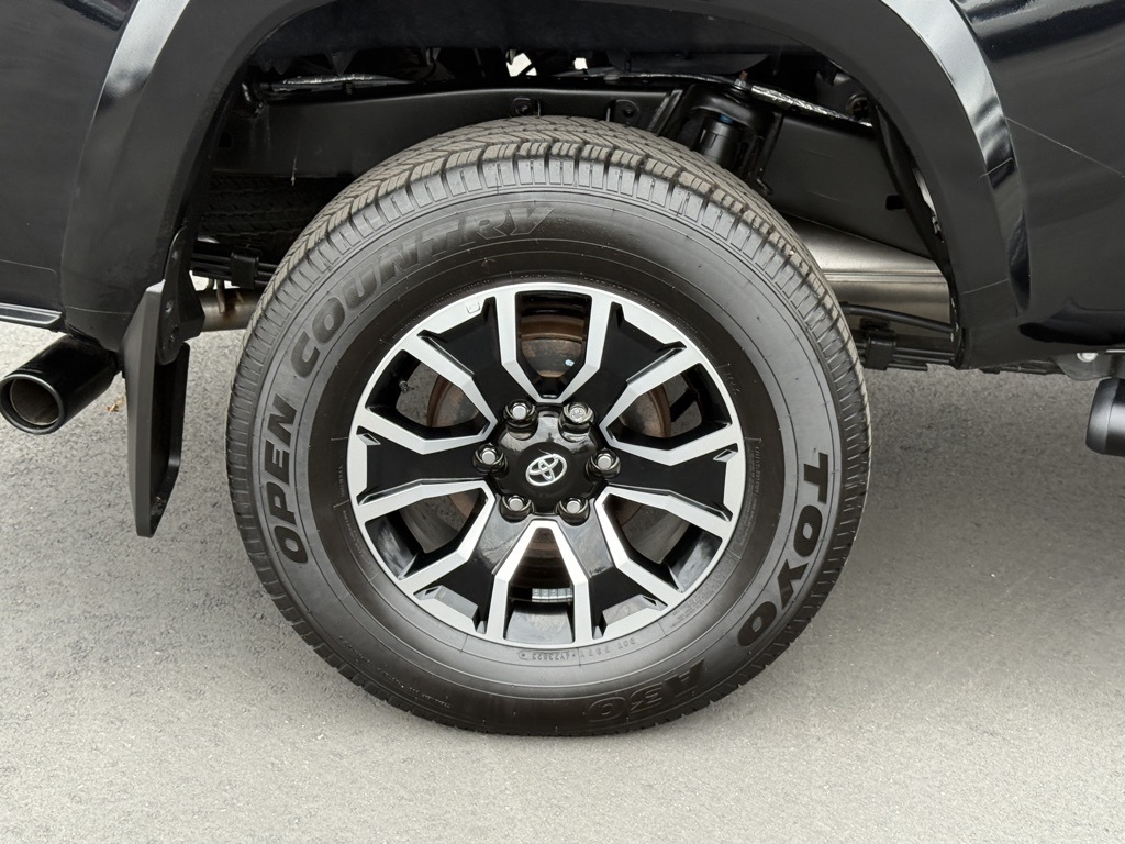 2023 Toyota Tacoma TRD Sport photo 13