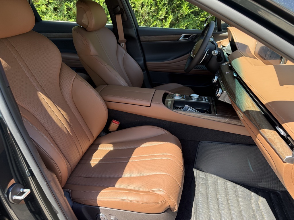 2024 Genesis Electrified G80 Advanced Prestige photo 11
