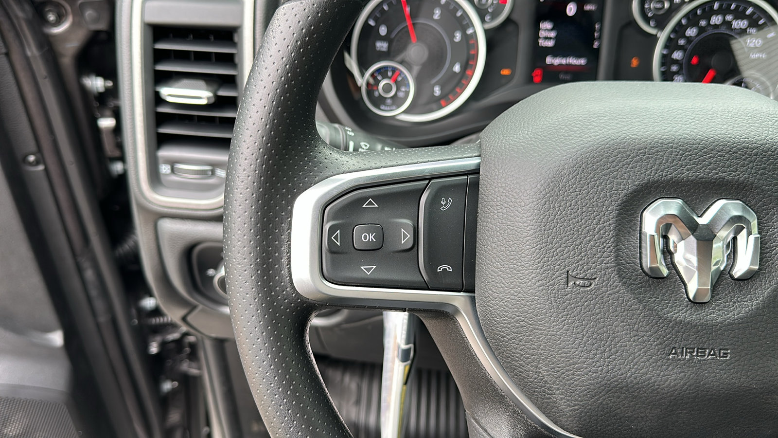 2025 Ram 5500 Tradesman photo 8