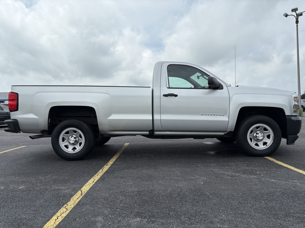 2017 Chevrolet Silverado 1500 photo 4