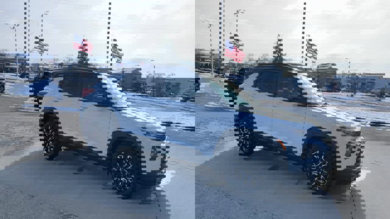 2021 Chevrolet Trailblazer ACTIV photo 2