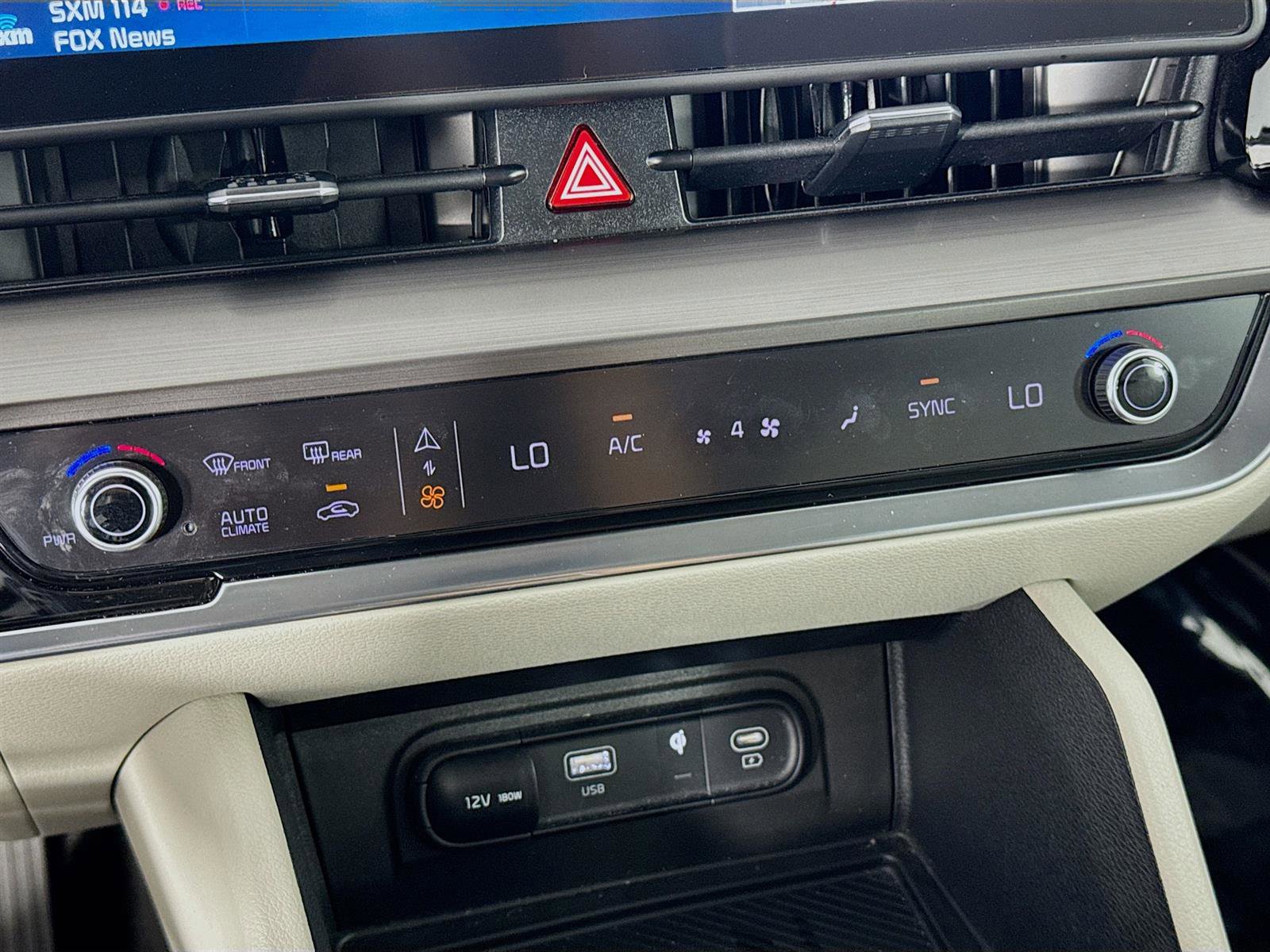 2023 Kia Sportage EX photo 13