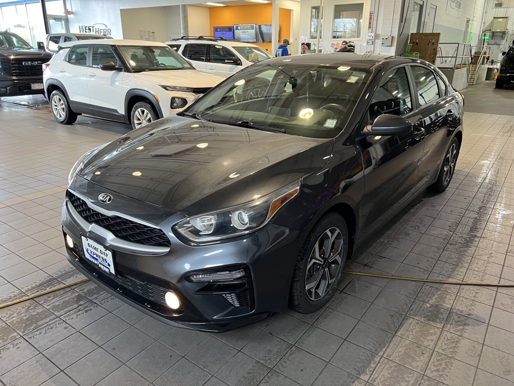 2021 Kia Forte LXS photo 2