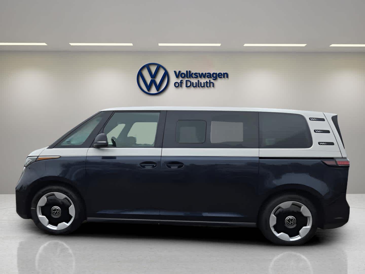2025 Volkswagen ID. Buzz Pro Plus photo 2