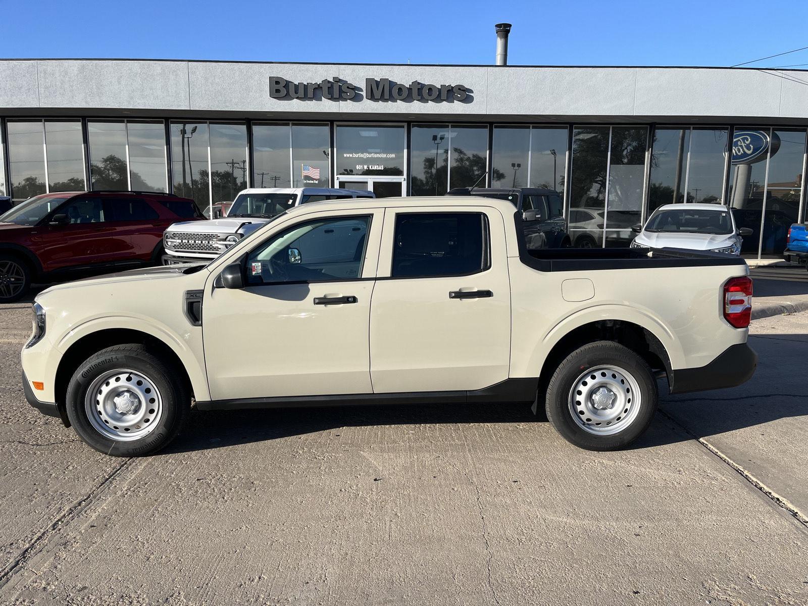 2025 Ford Maverick XL's photo