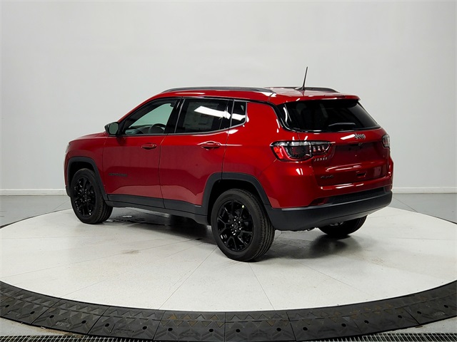 2025 Jeep Compass Latitude photo 4