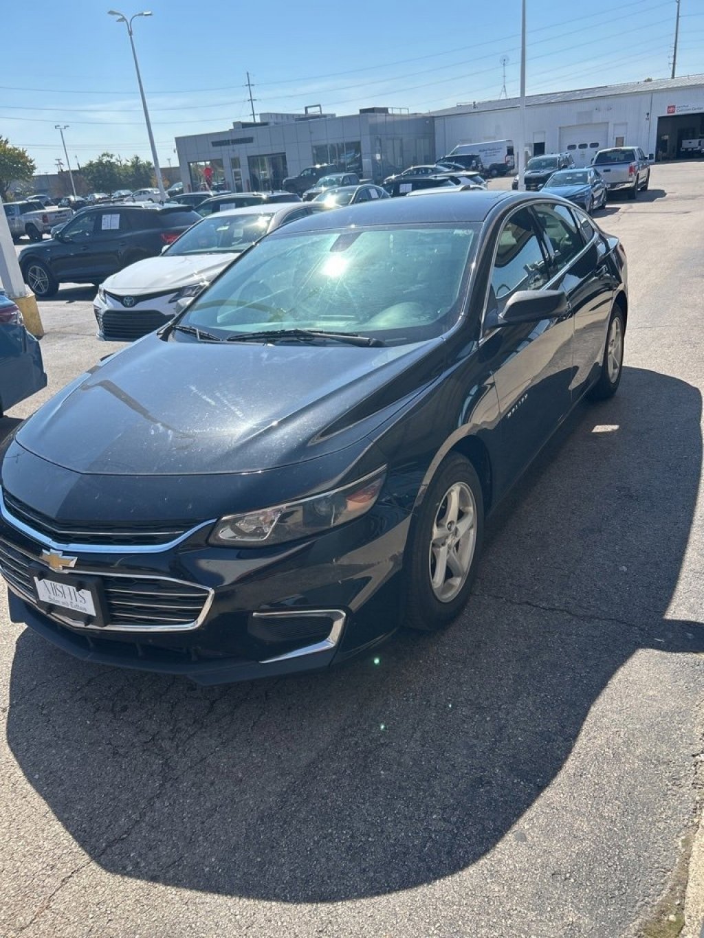 2018 Chevrolet Malibu LS photo 2